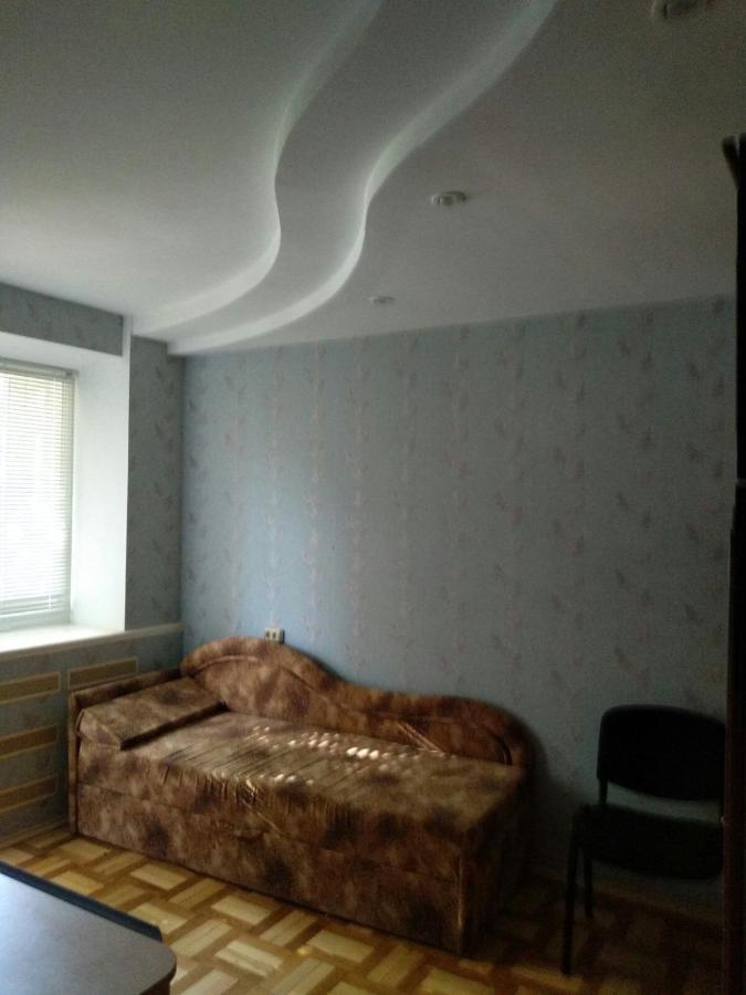 4-X Apartments Center Wi-Fi С 3-Мя Спальнями 95М2 Cherníhiv Exterior foto